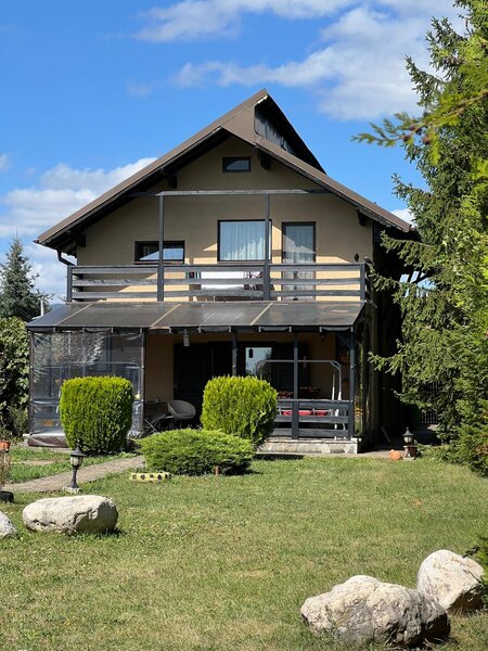 Brebu Prahova, Valea Doftanei, casa 6 camere, 187 mp, teren 1616 mp.