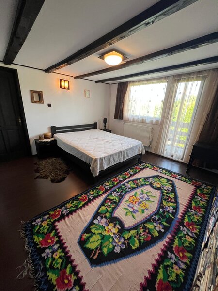 Brebu Prahova, Valea Doftanei, casa 6 camere, 187 mp, teren 1616 mp.