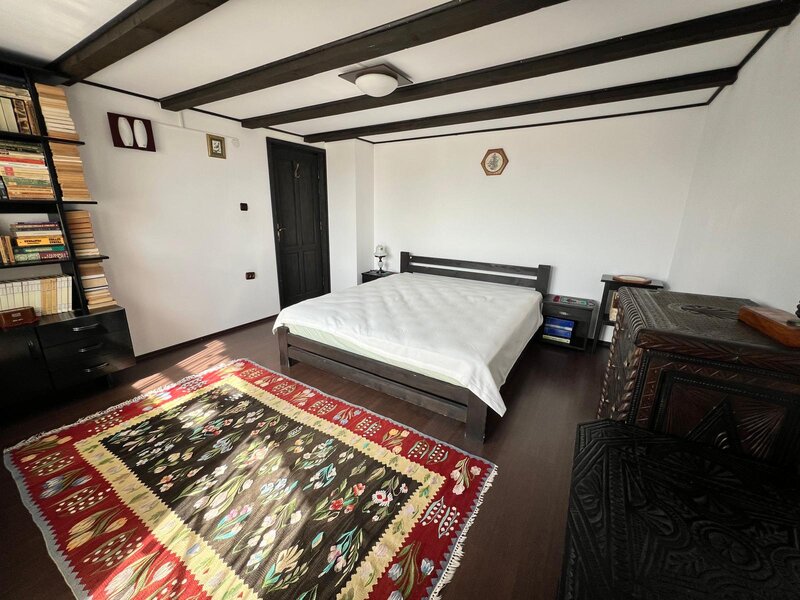 Brebu Prahova, Valea Doftanei, casa 6 camere, 187 mp, teren 1616 mp.