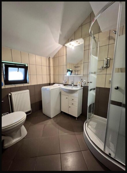 Brebu Prahova, Valea Doftanei, casa 6 camere, 187 mp, teren 1616 mp.